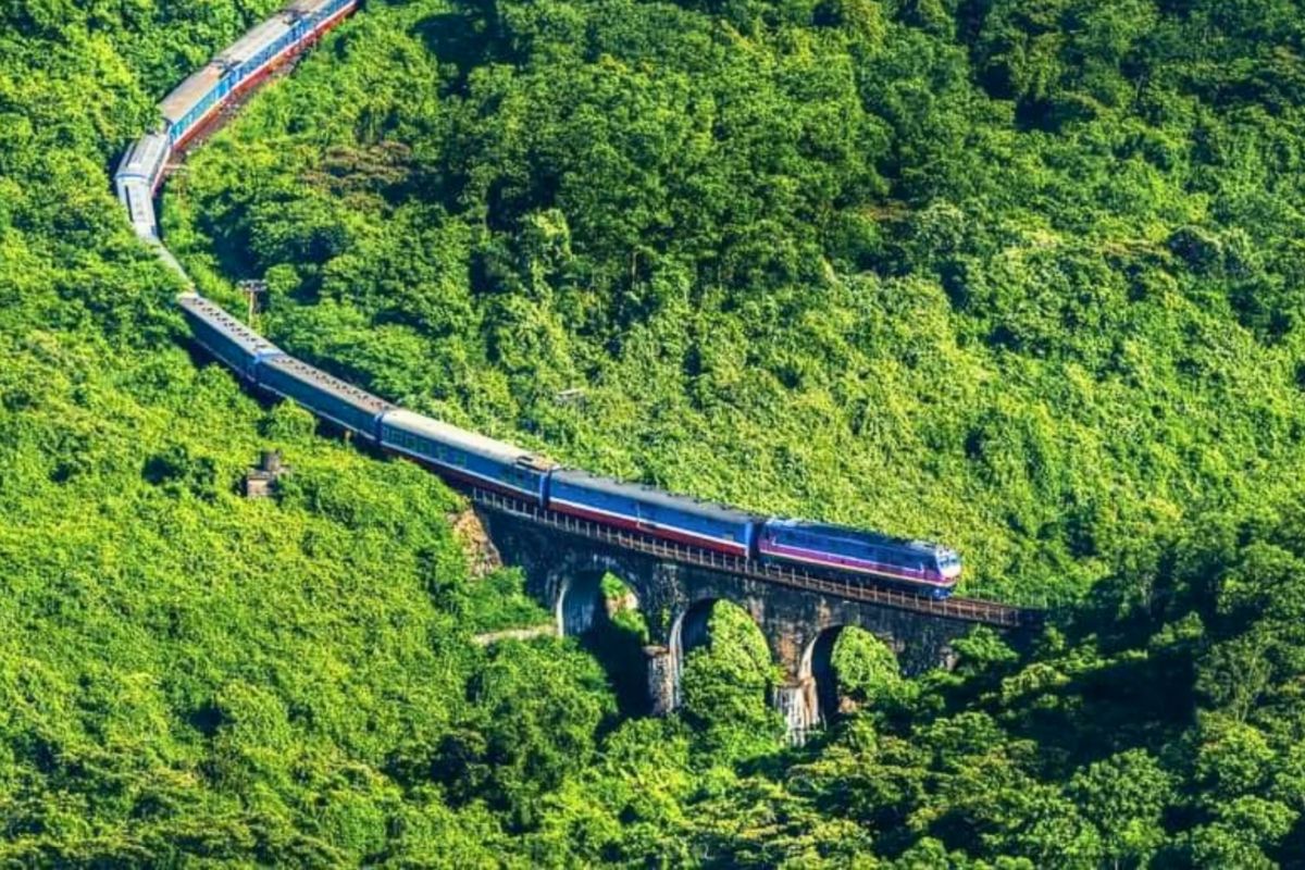 Train in Vietnam: Routes, Tickets, Sleeper Trains